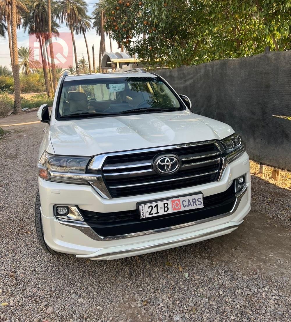 تويوتا لاندكروزر